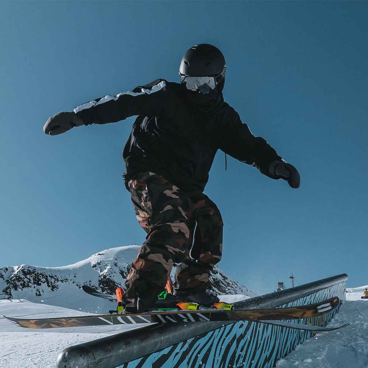 KELVIN Carbon Fiber Ski Helmet